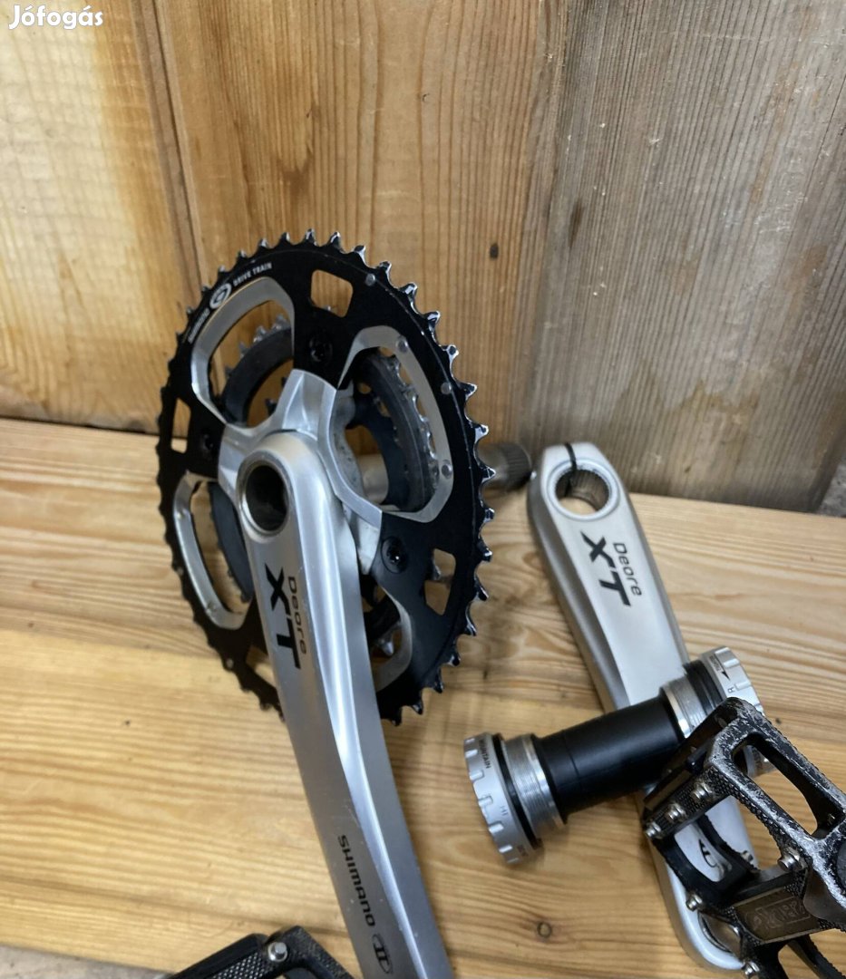 Shimano xt deore integrált hajtómű csapággyal