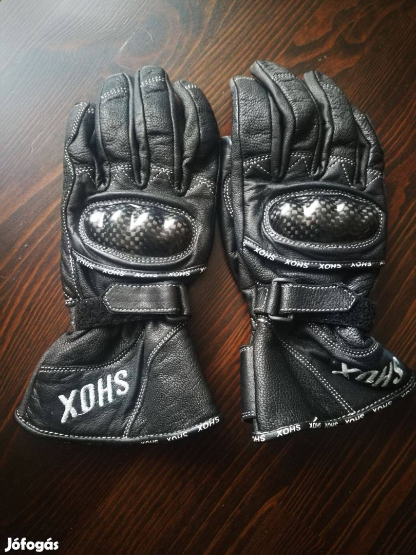 Shox márkájú kesztyű, S/8-as méret