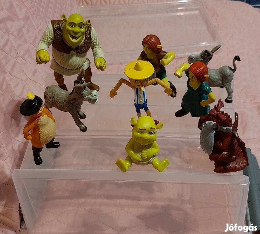 Shrek és baratai 9 db műanyag figura