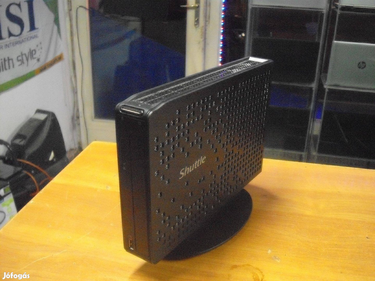 Shuttle 4x 1,8 GHz,es ATI VGA kártyás mini Pc fillérekért!