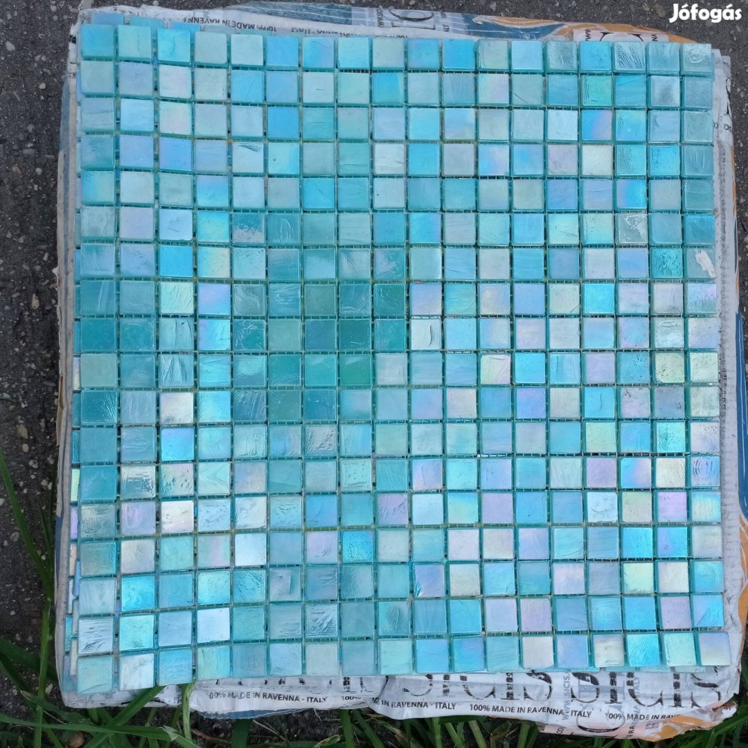 Sicis üvegmozaik.