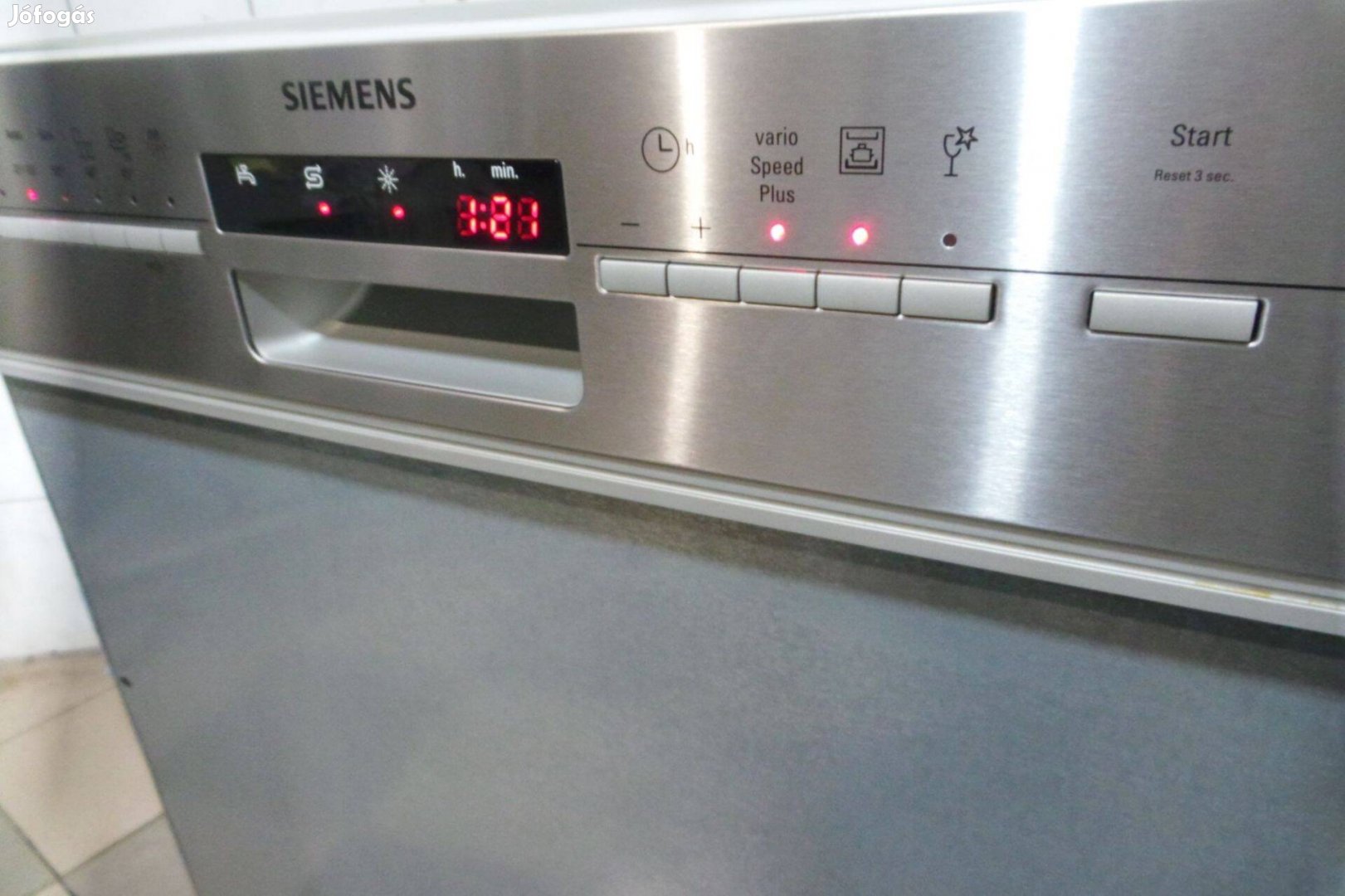 Siemens inverteres 14 terítékes IQ500 3tálcás variospeed+ mosogatógép