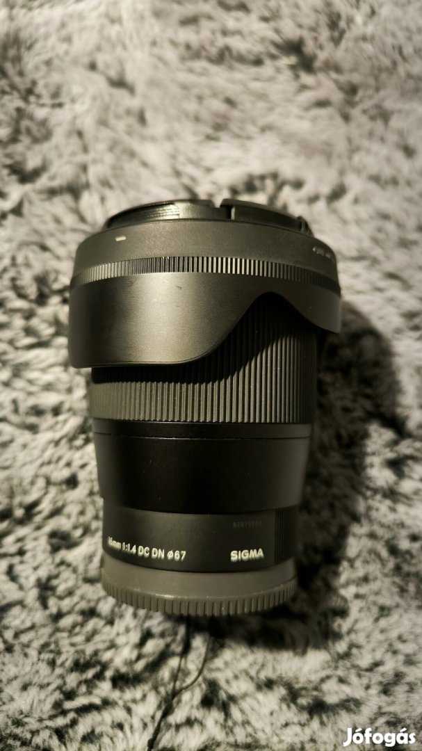 Sigma 16mm f1.4 objektív