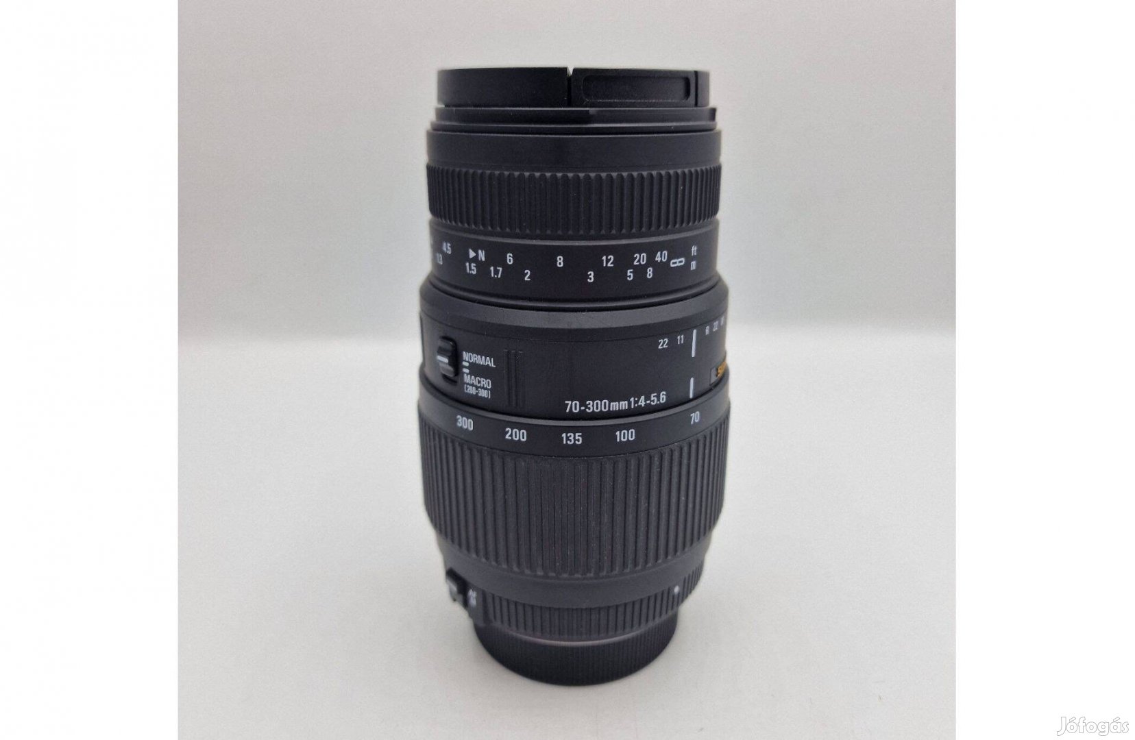 Sigma 70-300mm f/4-5,6 APO DG Macro objektív (Nikon)