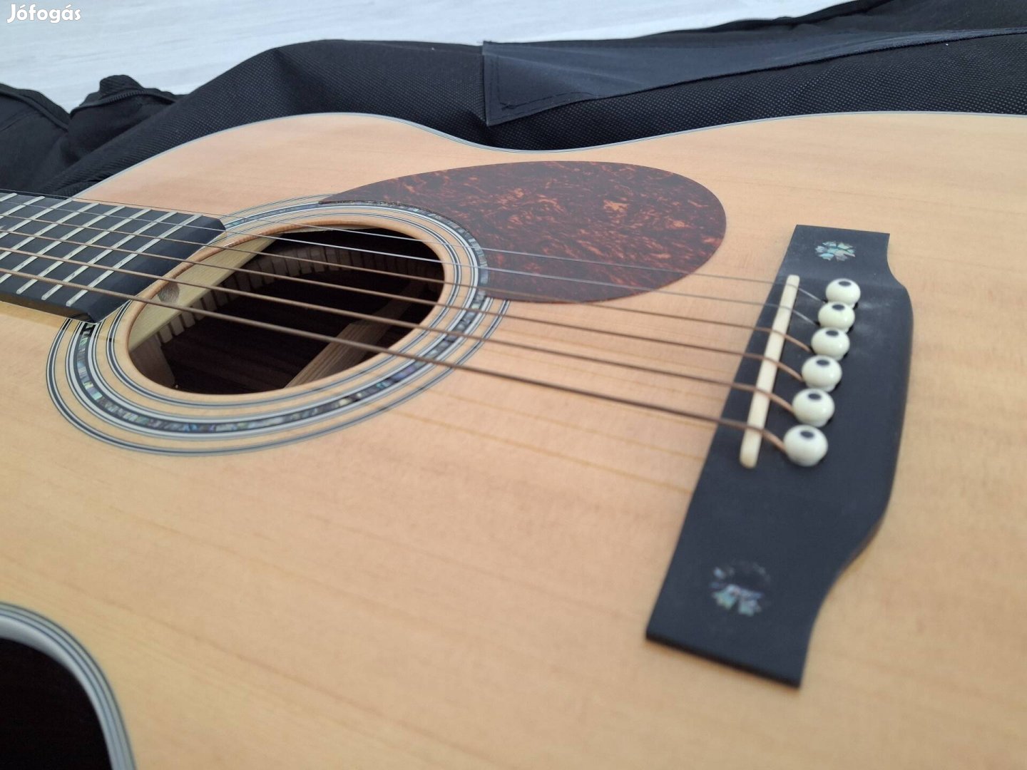 Sigma OMT-1 karcmentes akusztikus gitár