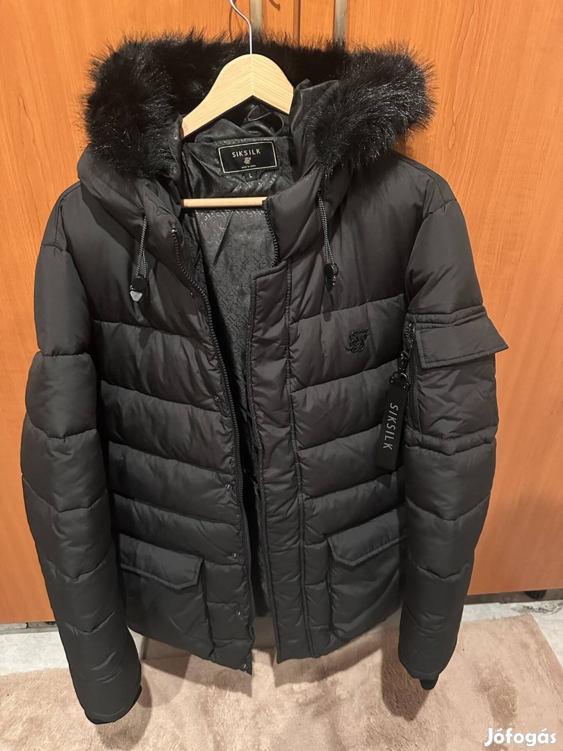 Siksilk férfi kabát L méretben