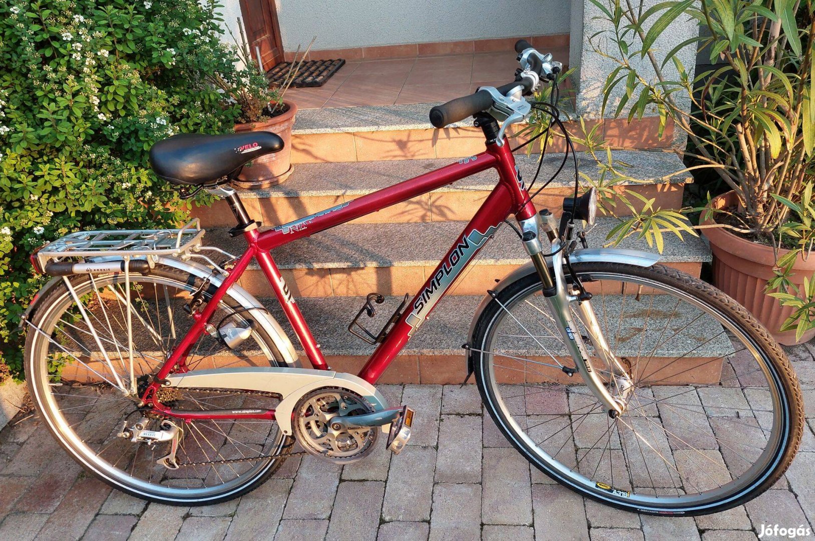 Simplon 28"-os trekking kerékpár