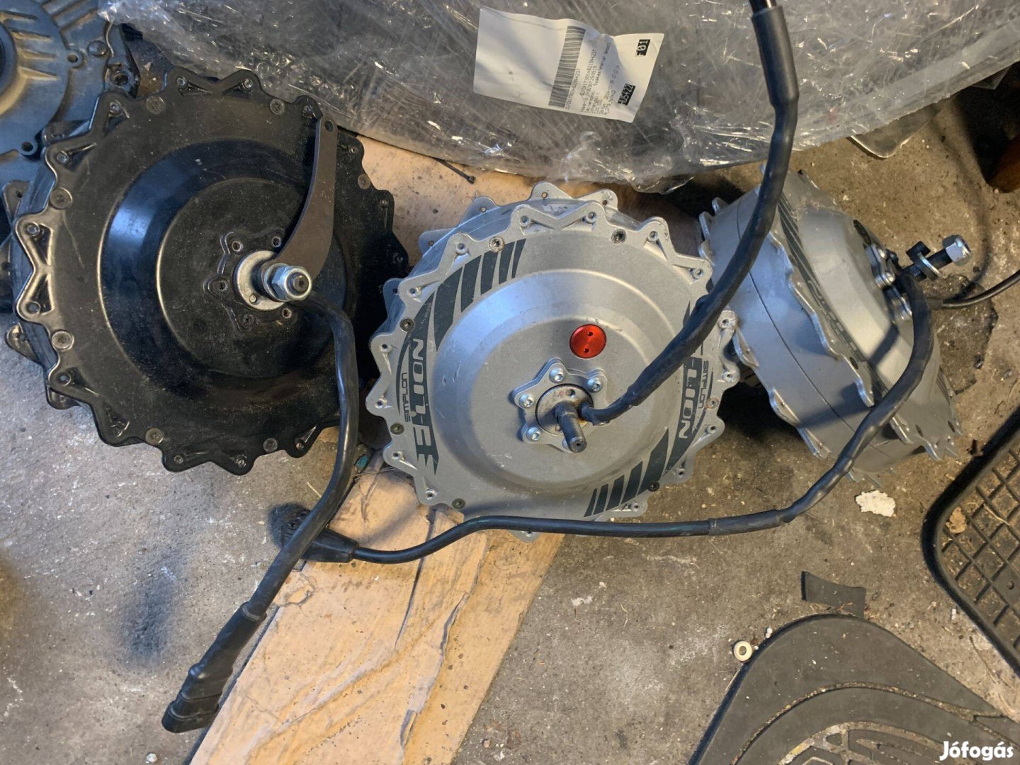 Simplon 36 volt 250 W ,Hátsókerekes bontott motorok eladók !