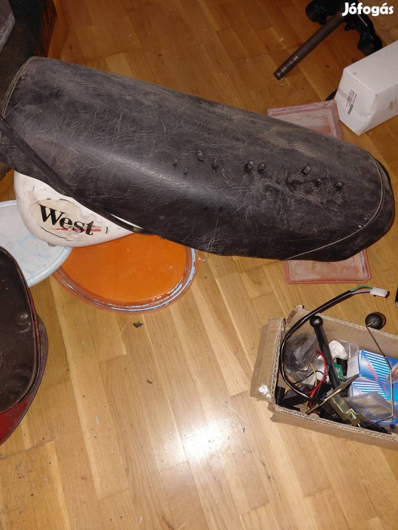 Simson Sr váz tank ülés