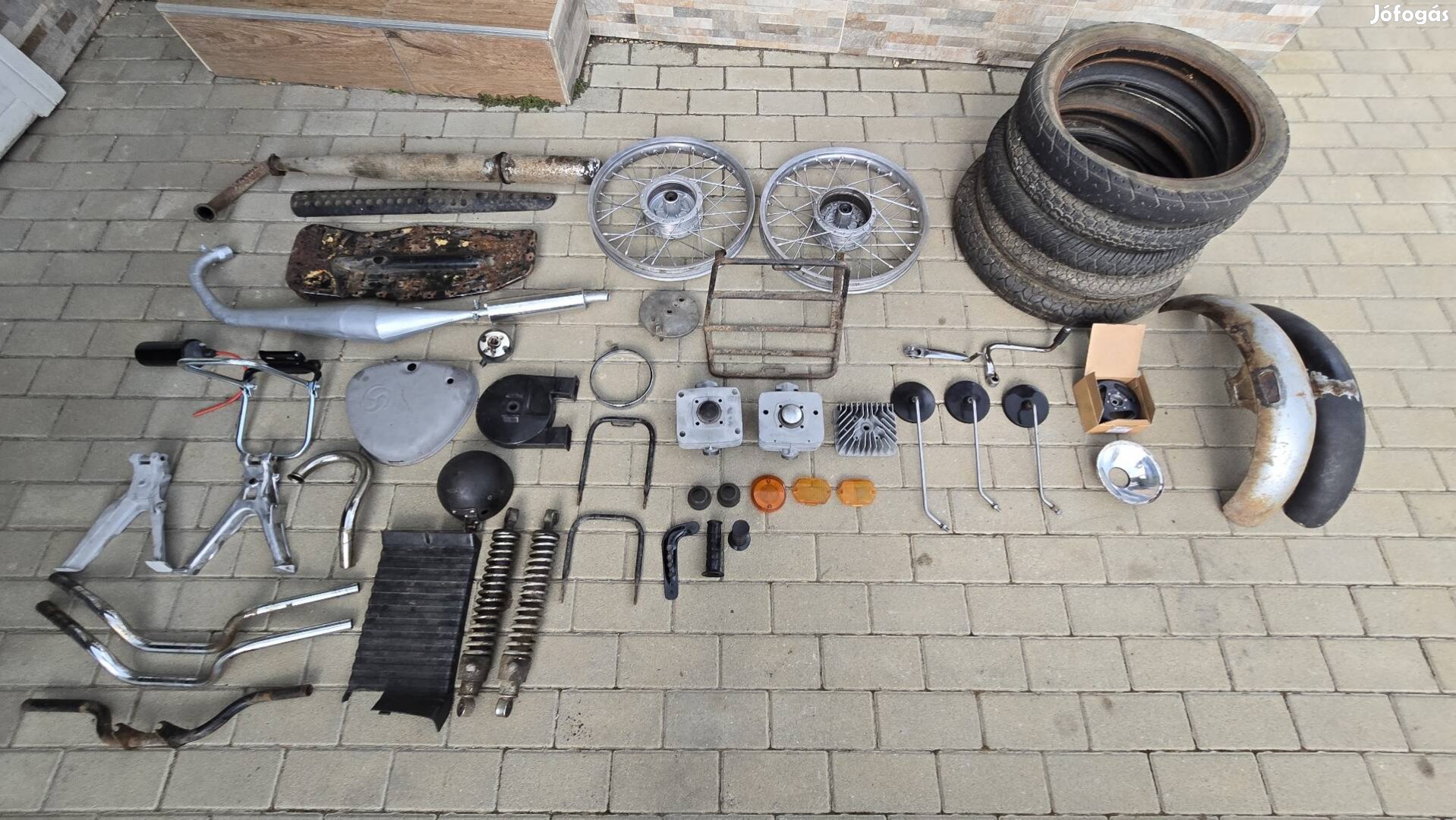Simson alkatrész