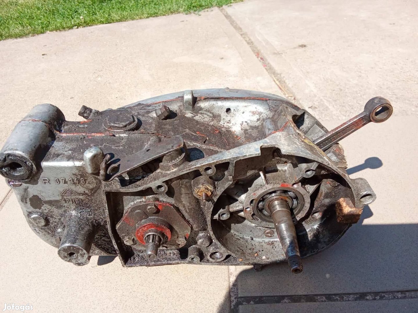 Simson blokk eladó