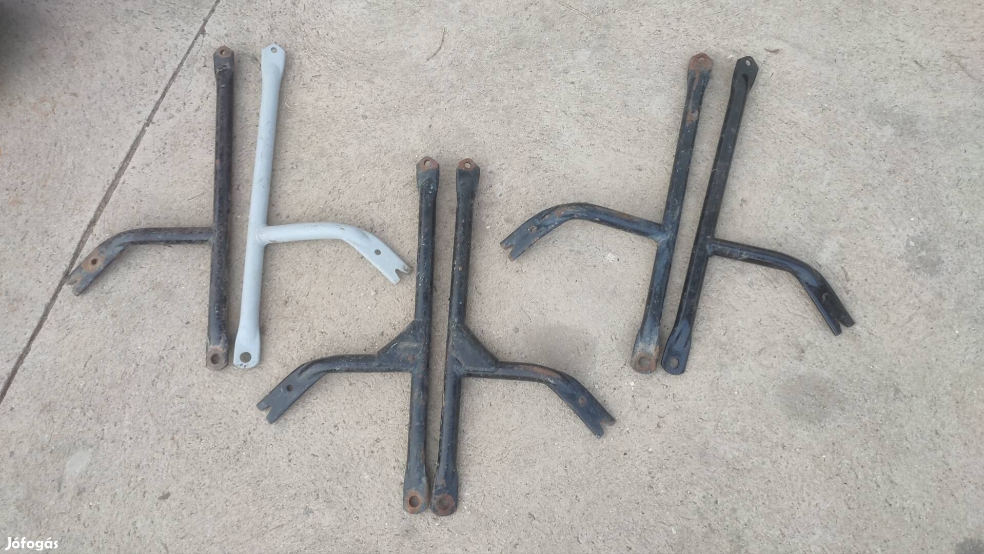 Simson hátsó lábtartóvas