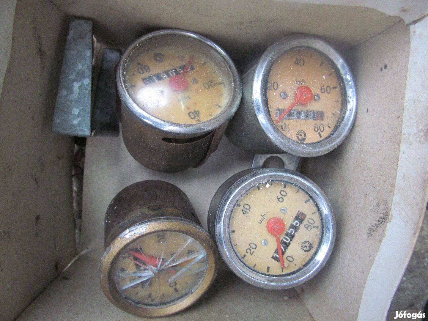 Simson km óra eladó