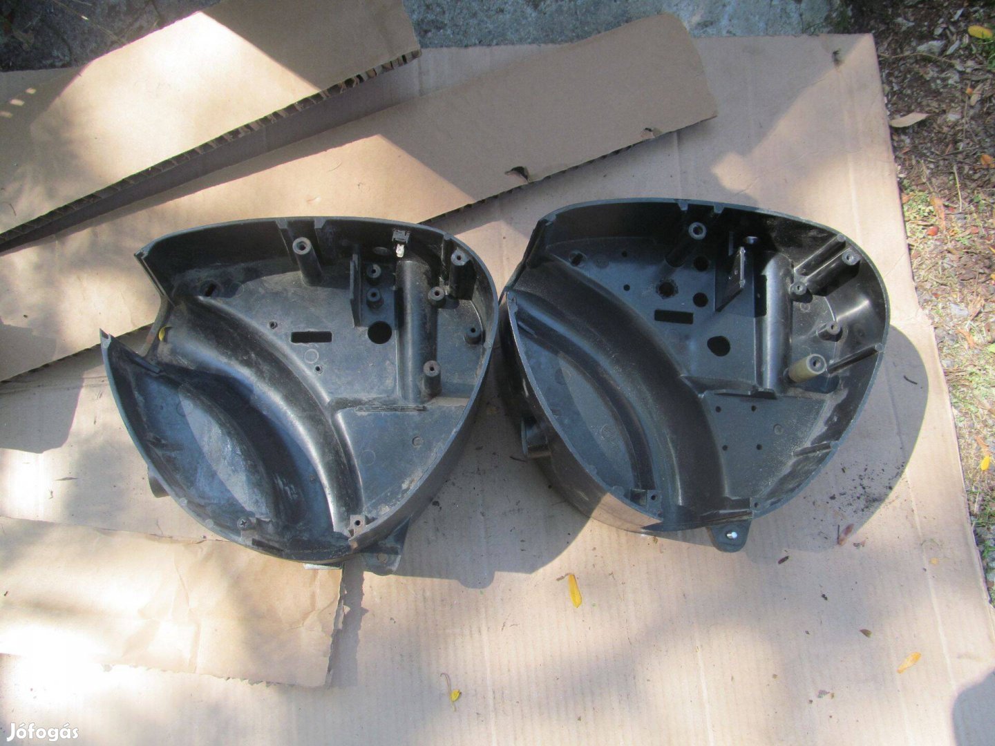 Simson középdoboz eladó, nem törött, nem repedt