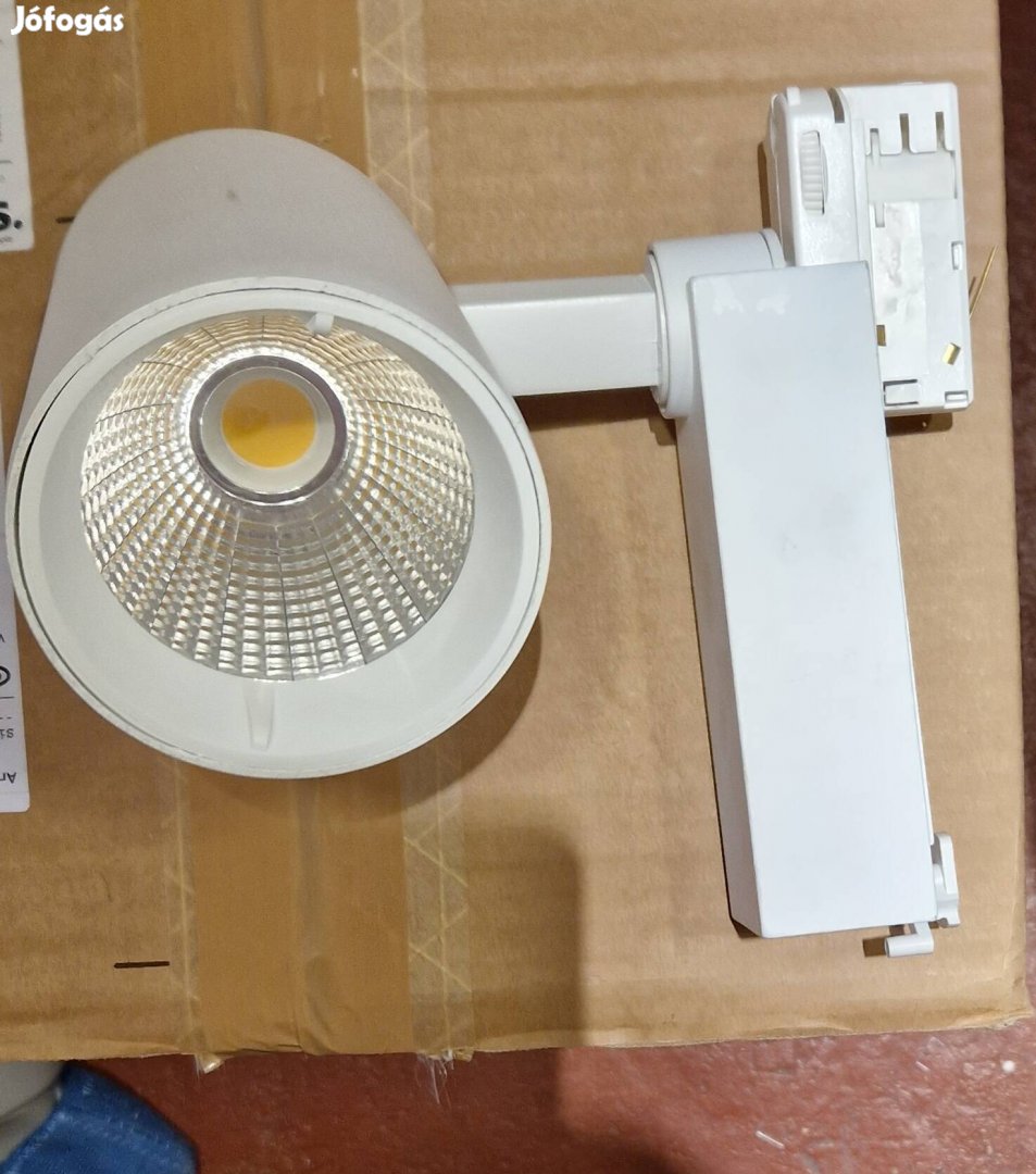 Sínes Led lámpa 35W 3000K