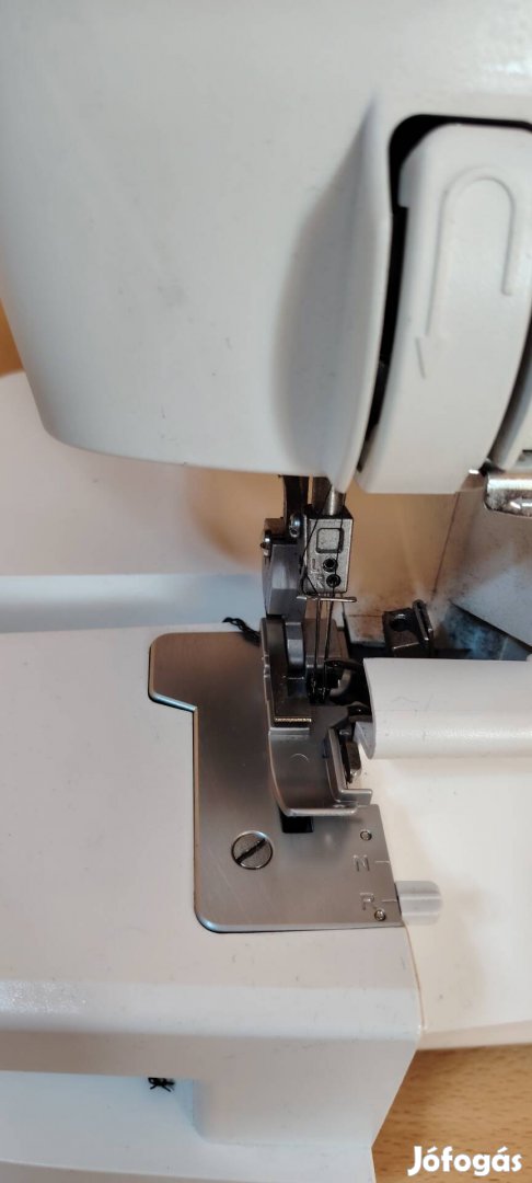 Singer interlock,overlock 4 szálas varrógép 