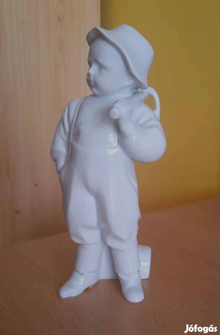 Sinkó Zsolnay korsós fiú figura, nem hibátlan, 19 cm