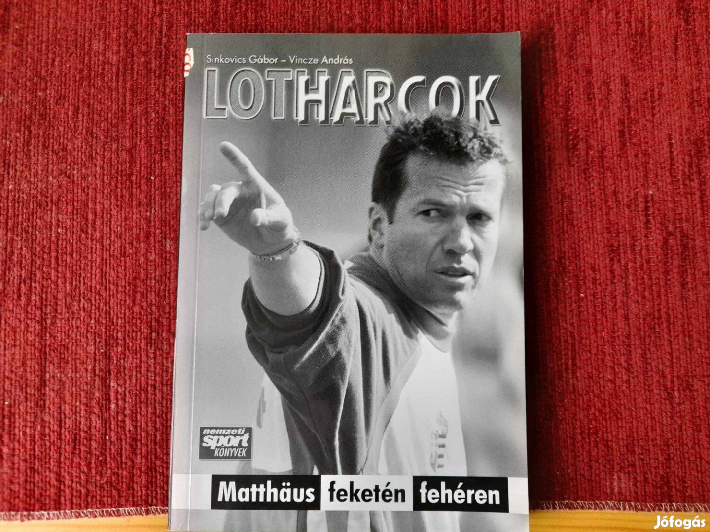 Sinkovics Gábor: Lotharcok (Matthäus feketén-fehéren)