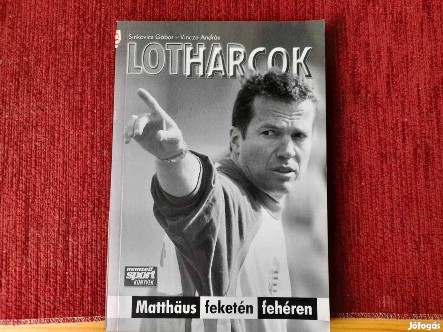 Sinkovics Gábor - Lotharcok (Matthäus feketén-fehéren)
