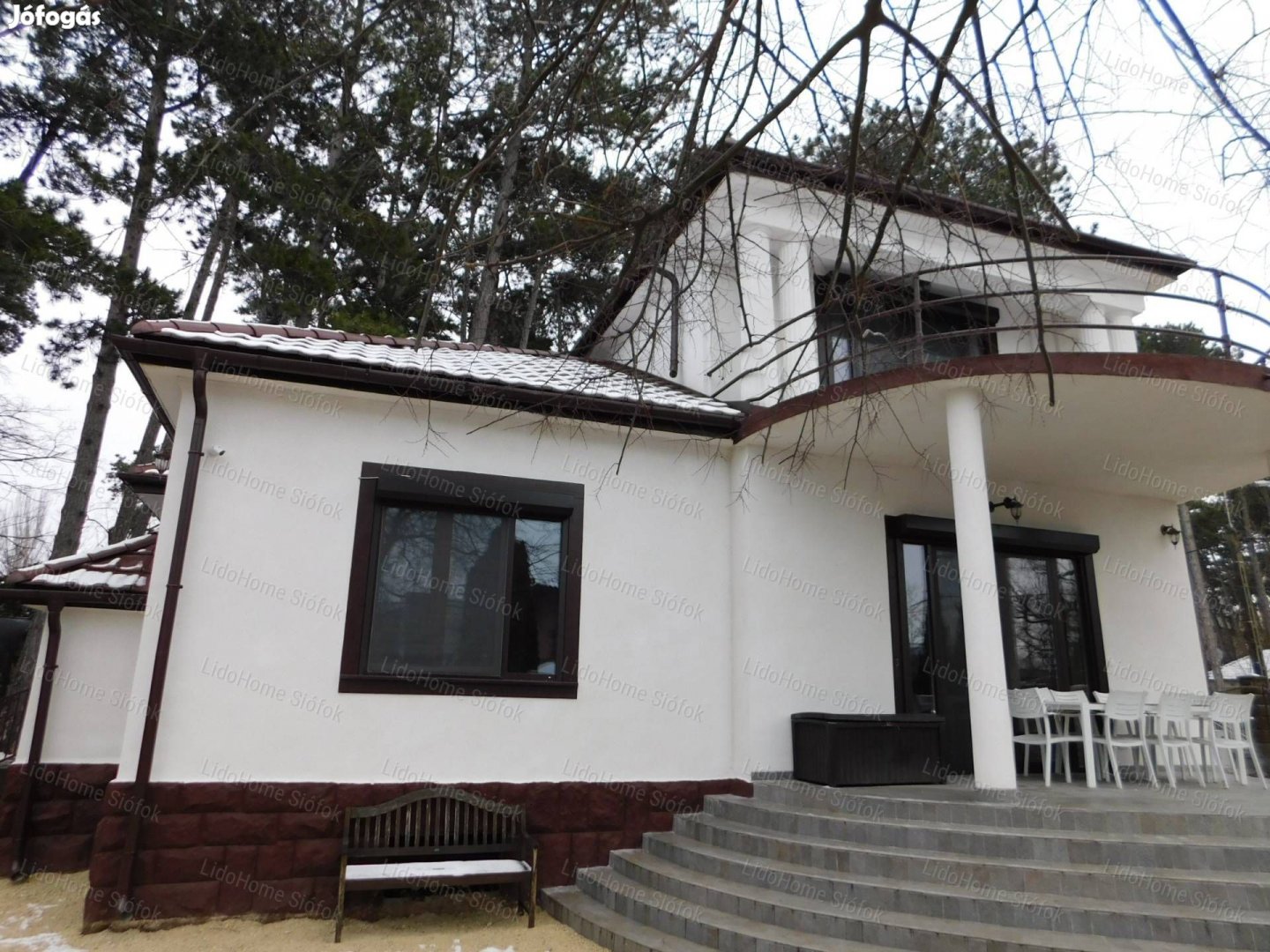 Siófok Aranyparton felújított részpanorámás Villa 150 m a Balatontól
