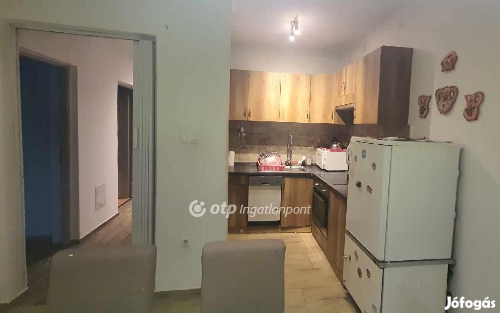 Siófoki 73 nm-es ház eladó