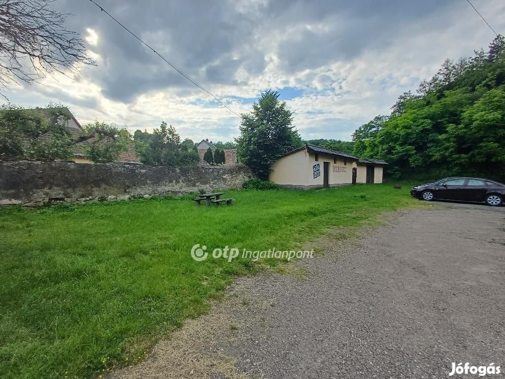 Siroki eladó 85 nm-es ház