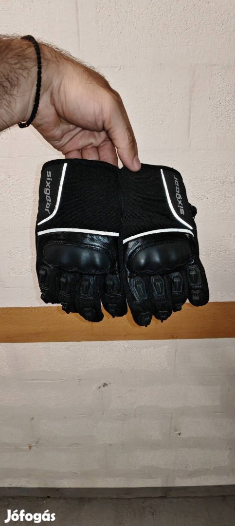 Sixgear motoros kesztyű 
