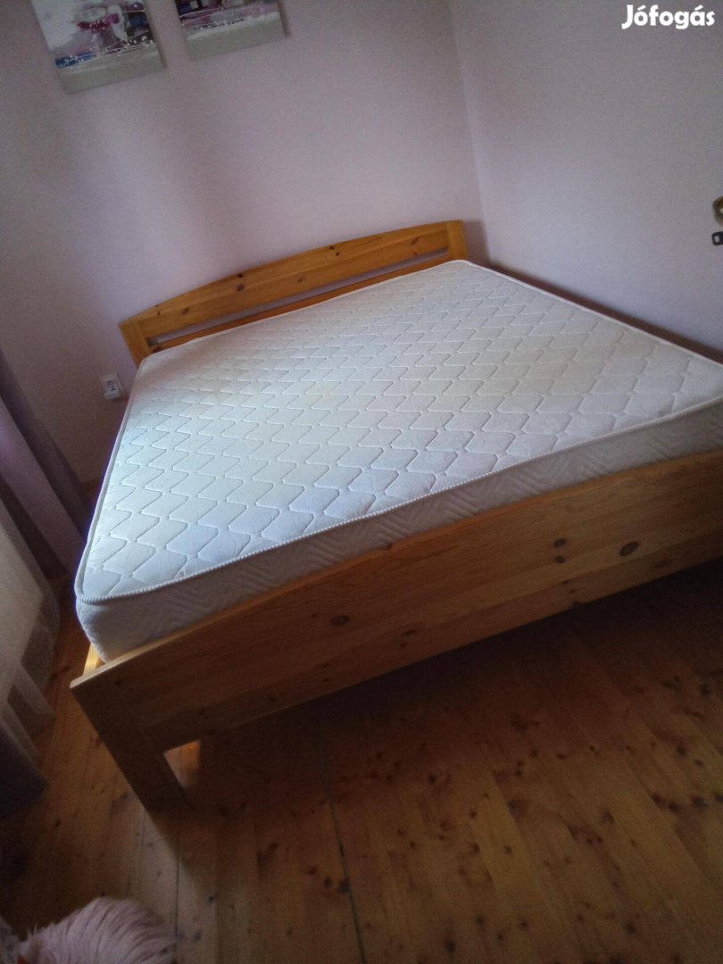 Skandináv fenyőágy ágyneműtartós