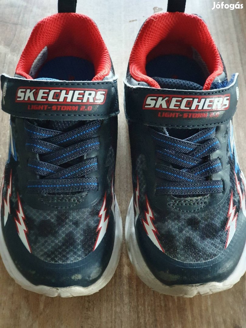 Skechers 27-es világítós cipő