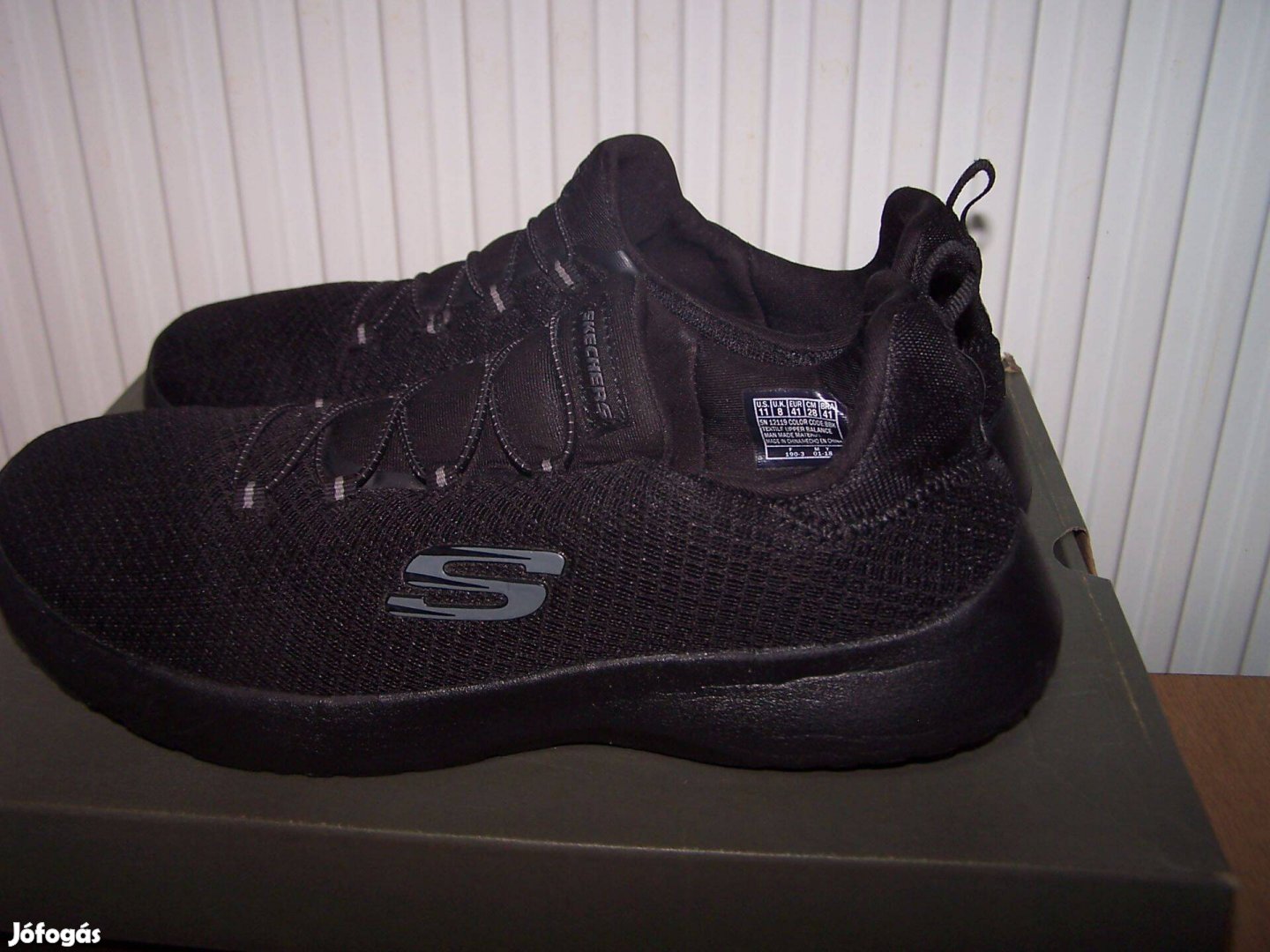 Skechers 41-es cipő,