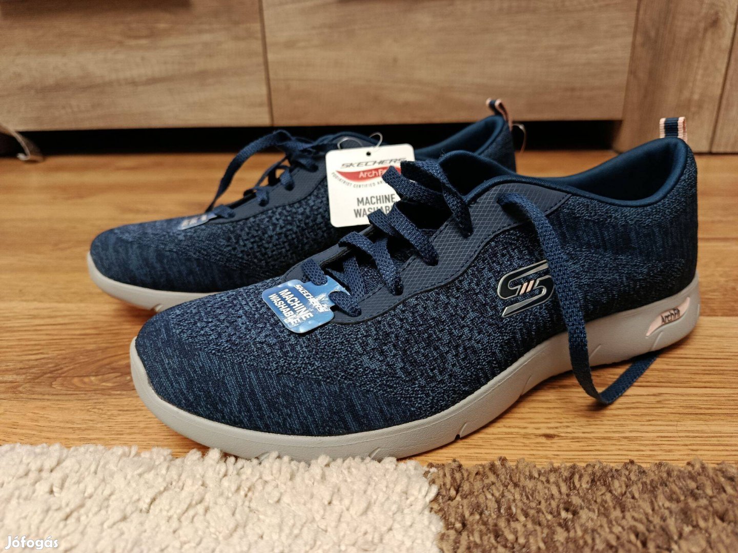 Skechers Air-Cooled Archfit cipő sportcipő 40 41 Új!