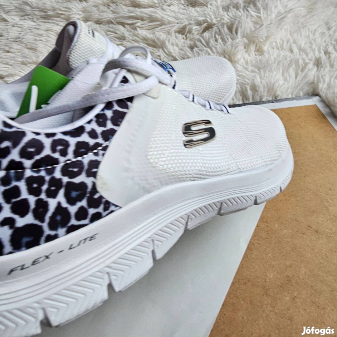 Skechers Cipő Wild Ballad 149582 új cimkés 42-es méret
