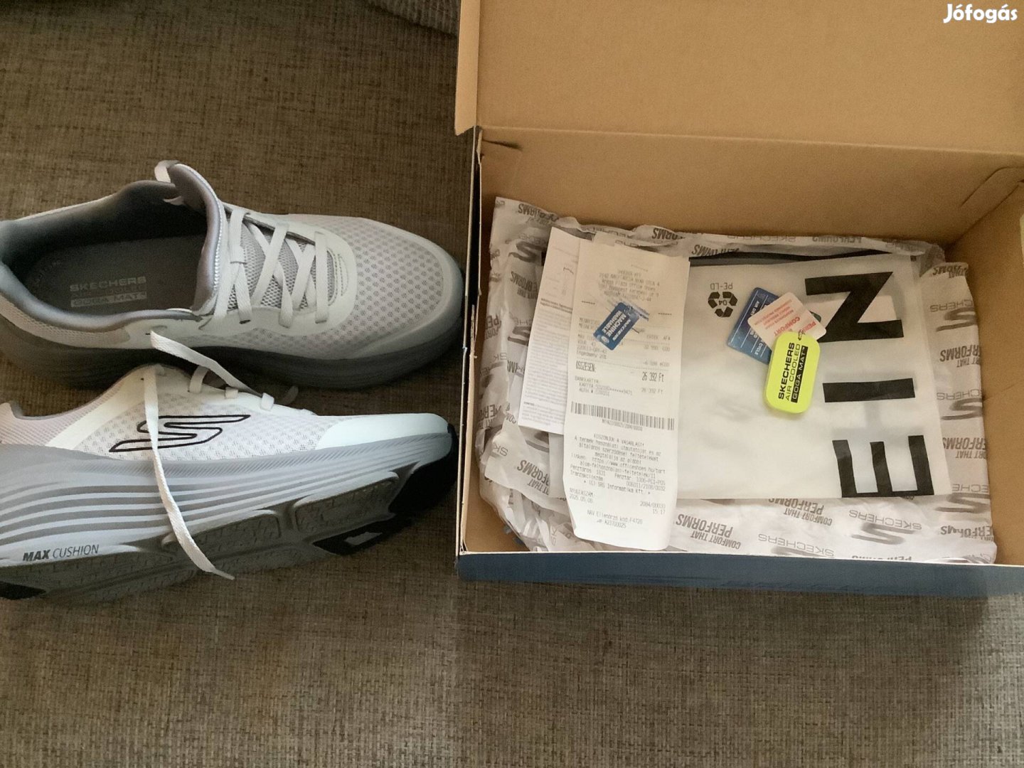 Skechers Max Cushion cipő 43-as méret(új)