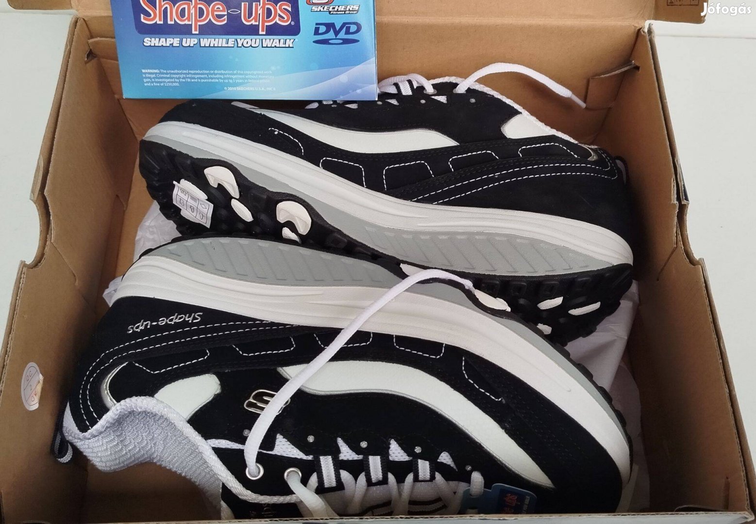 Skechers Shape ups női fitnesscipő 40-es