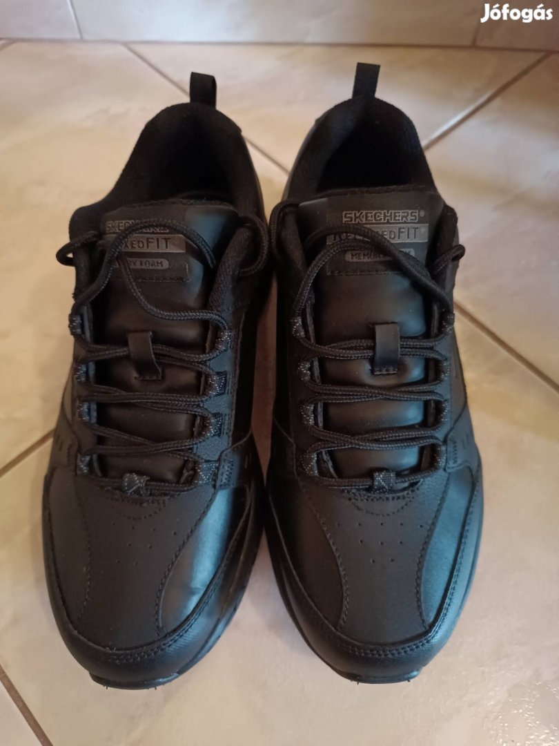 Skechers cipő eladó!