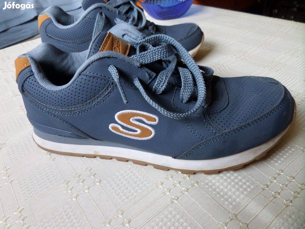 Skechers denim utcai cipö Uj elado 39-es harmadáron!