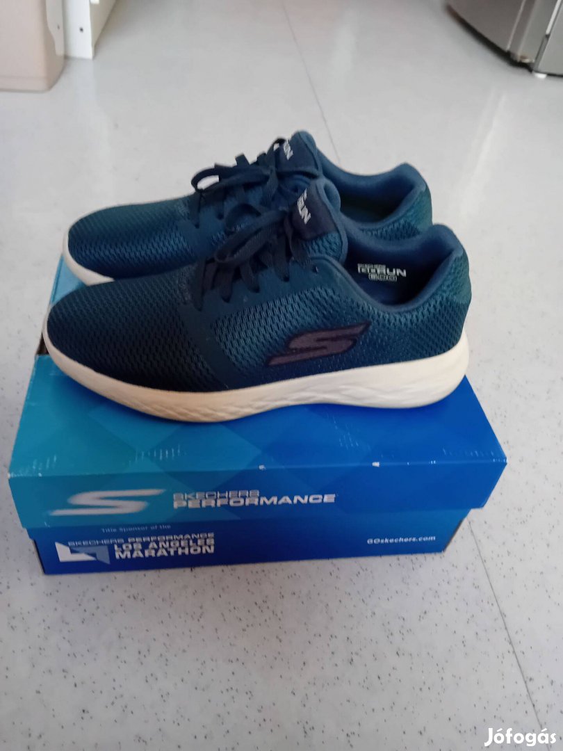 Skechers férfi 41 cipő Újszerű!