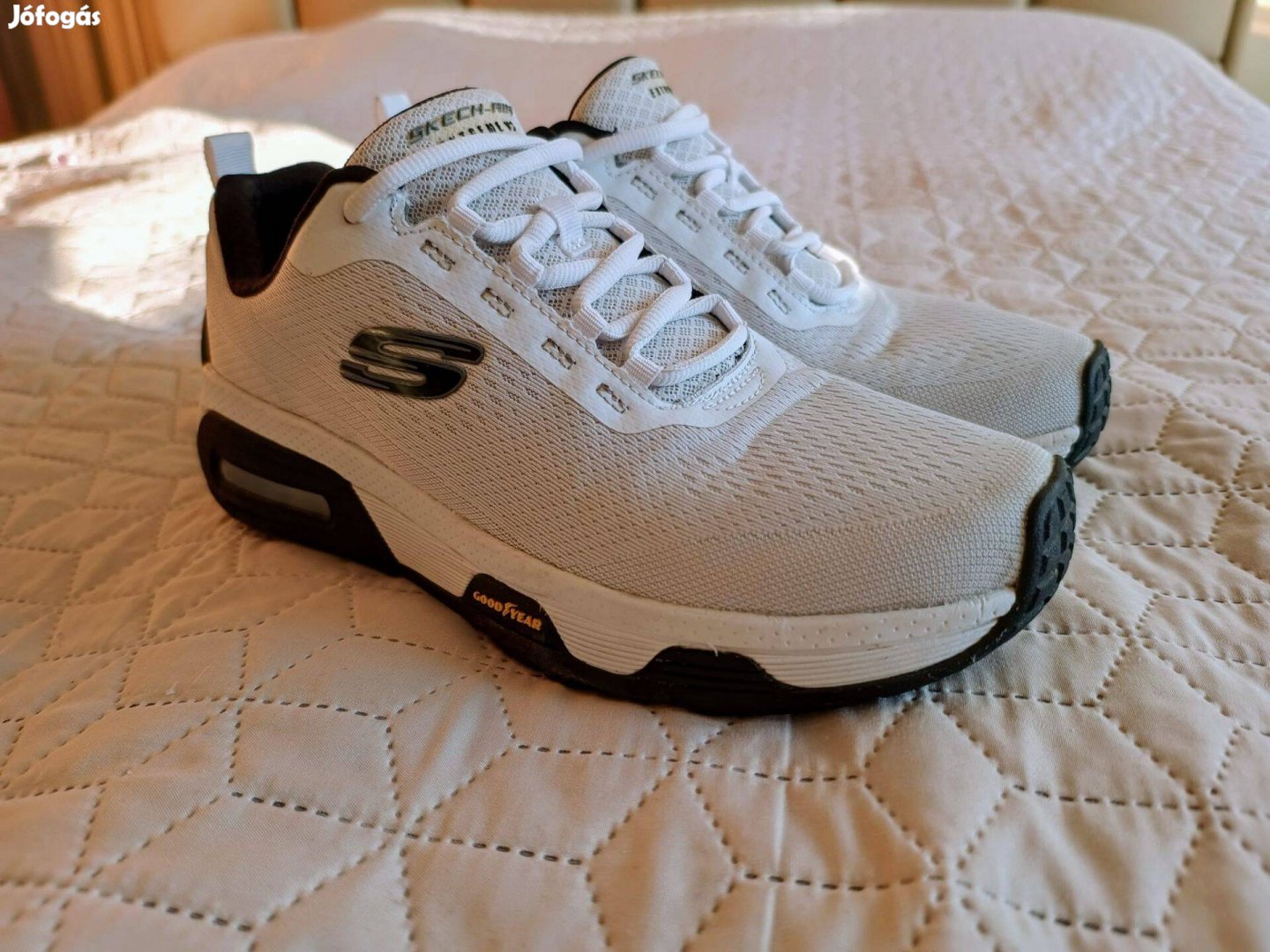 Skechers férfi cipő