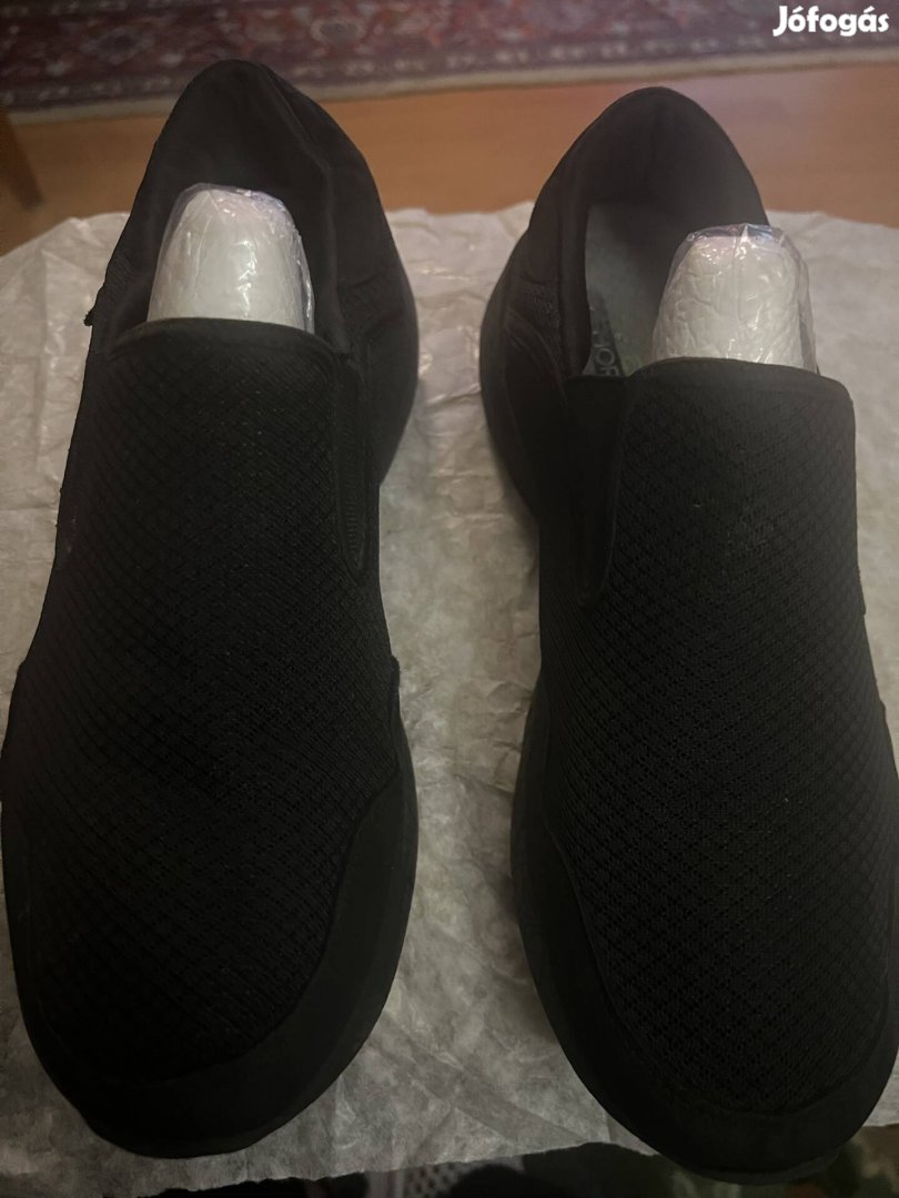 Skechers férfi cipö eladó