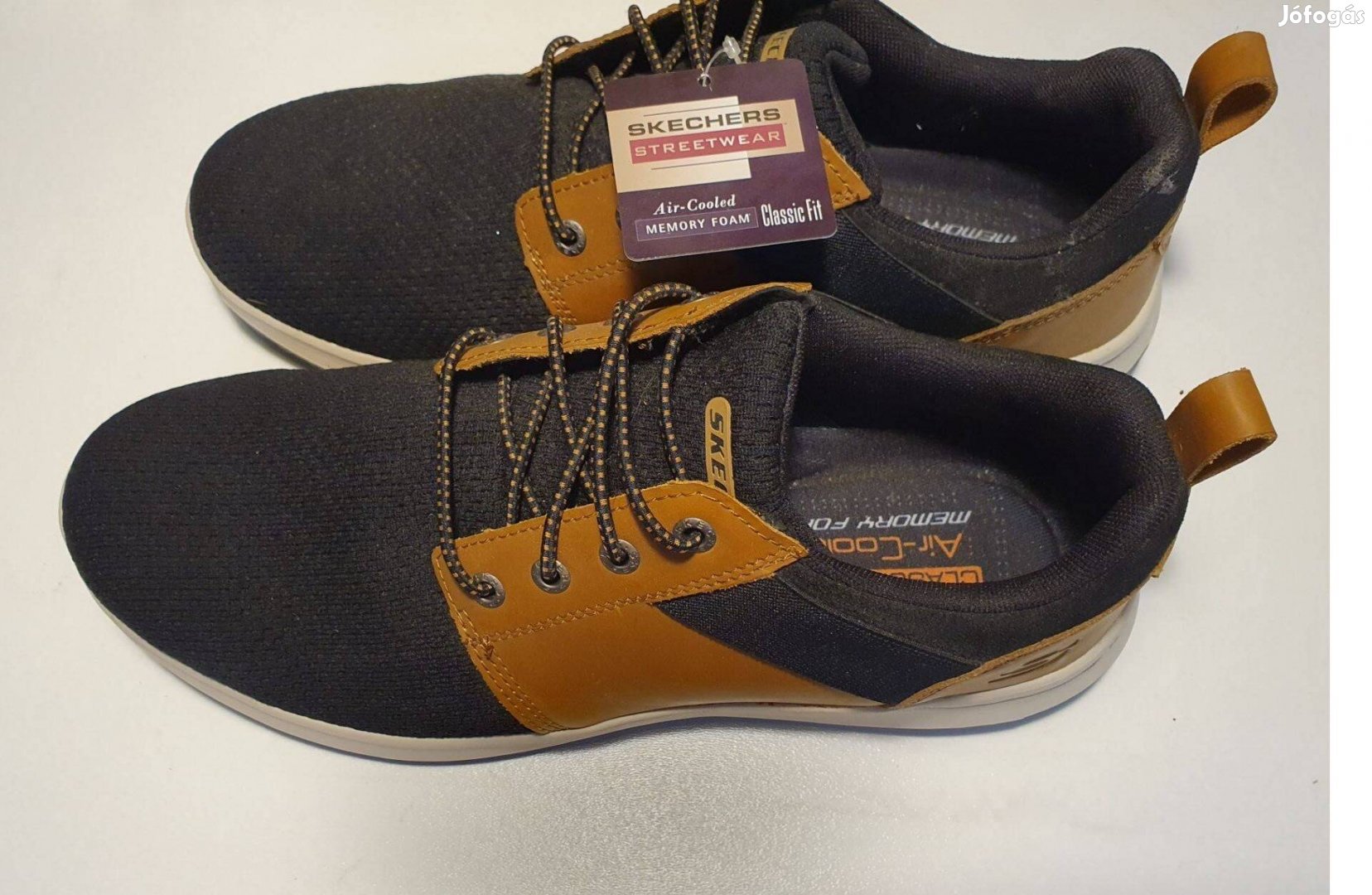 Skechers férfi cipő teljesen új memória betét 45-46 méret