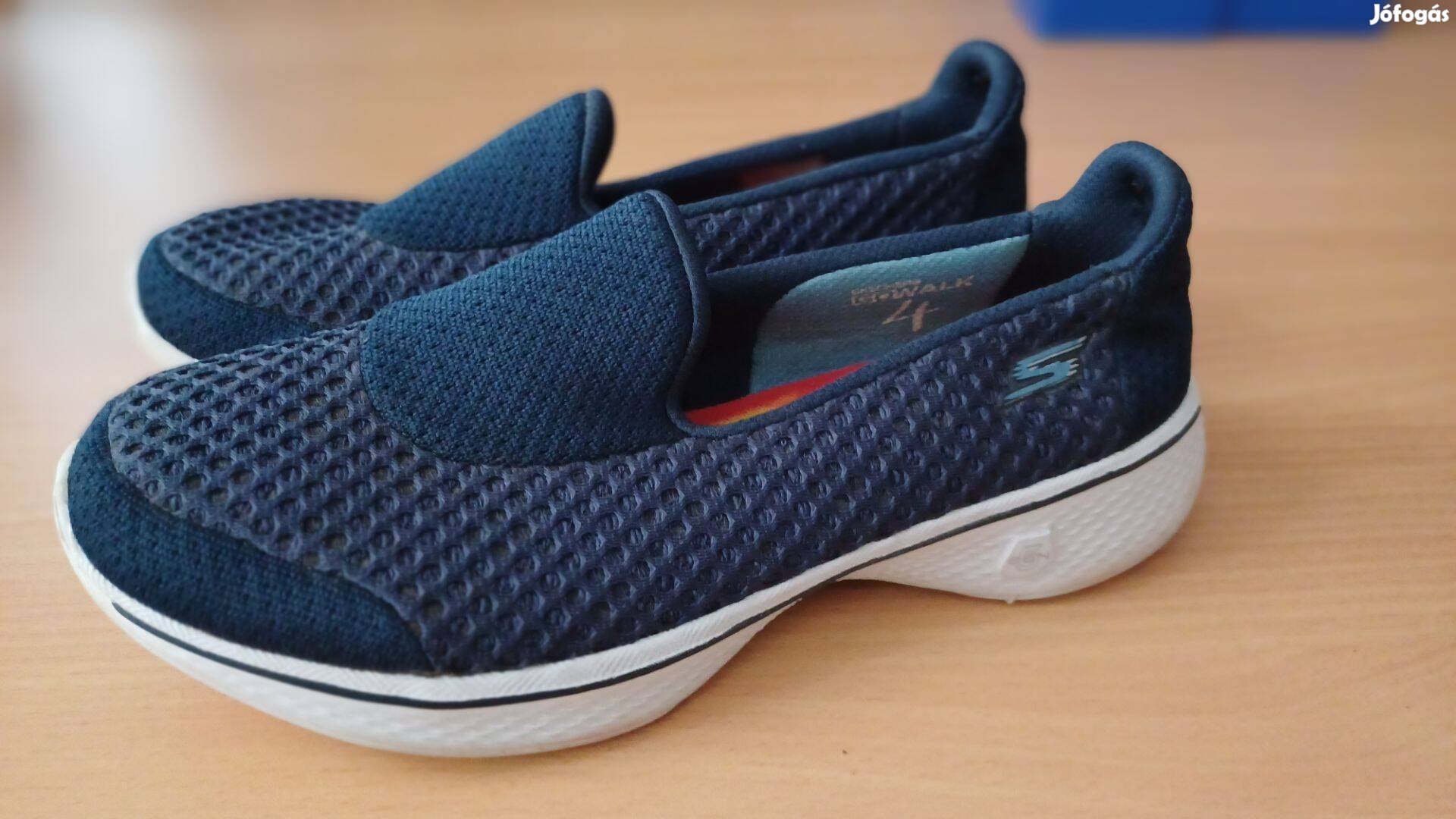 Skechers leány sportcipő 35-ös méretben