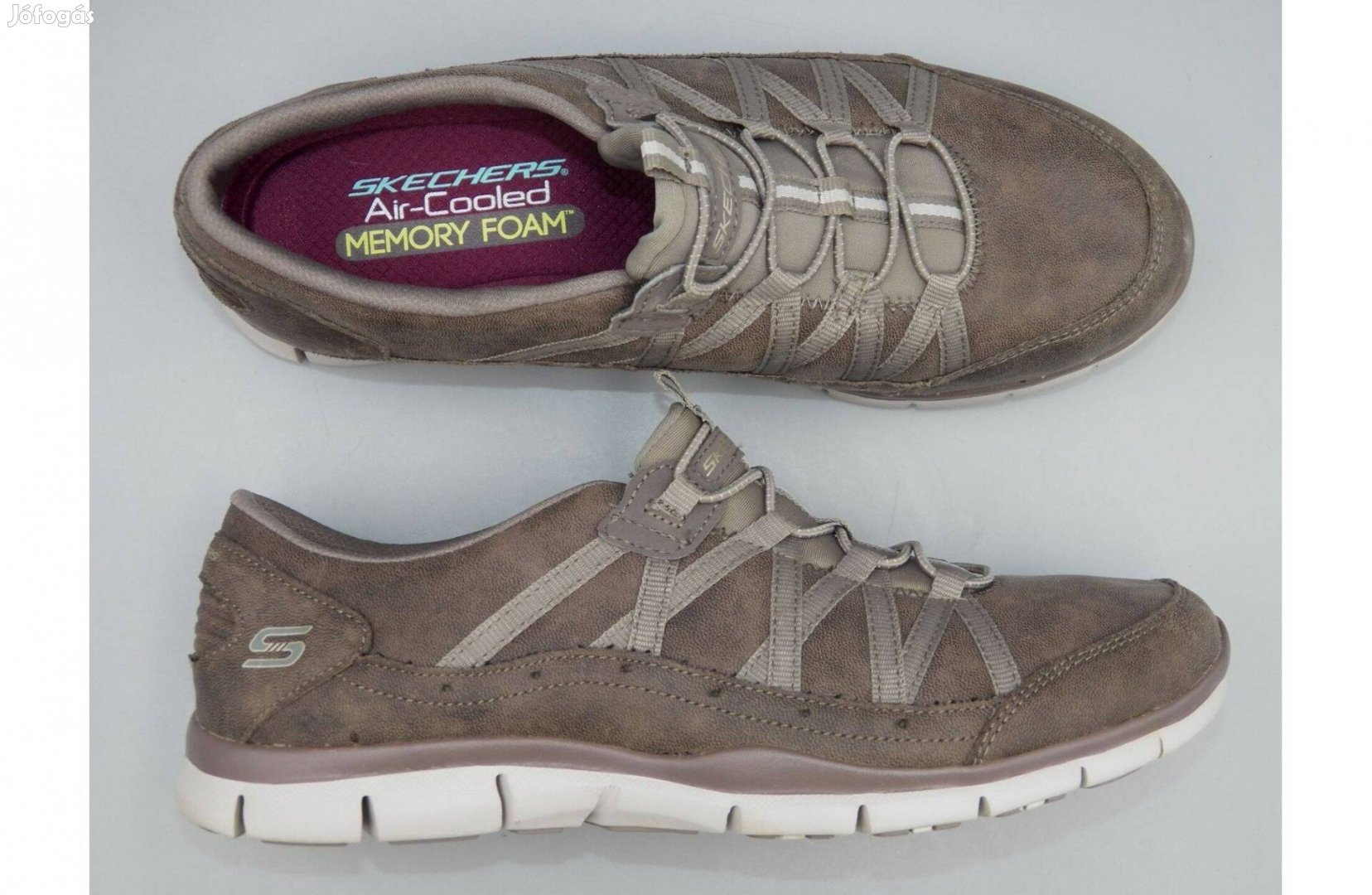 Skechers memóriahabos belebújós cipő, 40 -es méretre