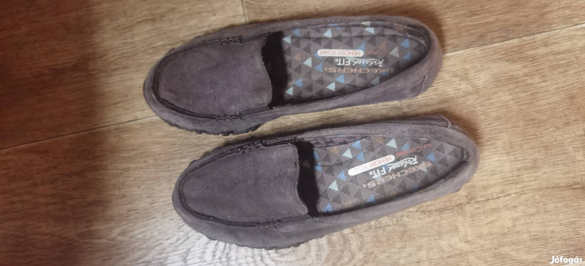 Skechers memory foam eredeti valódi bőr cipő