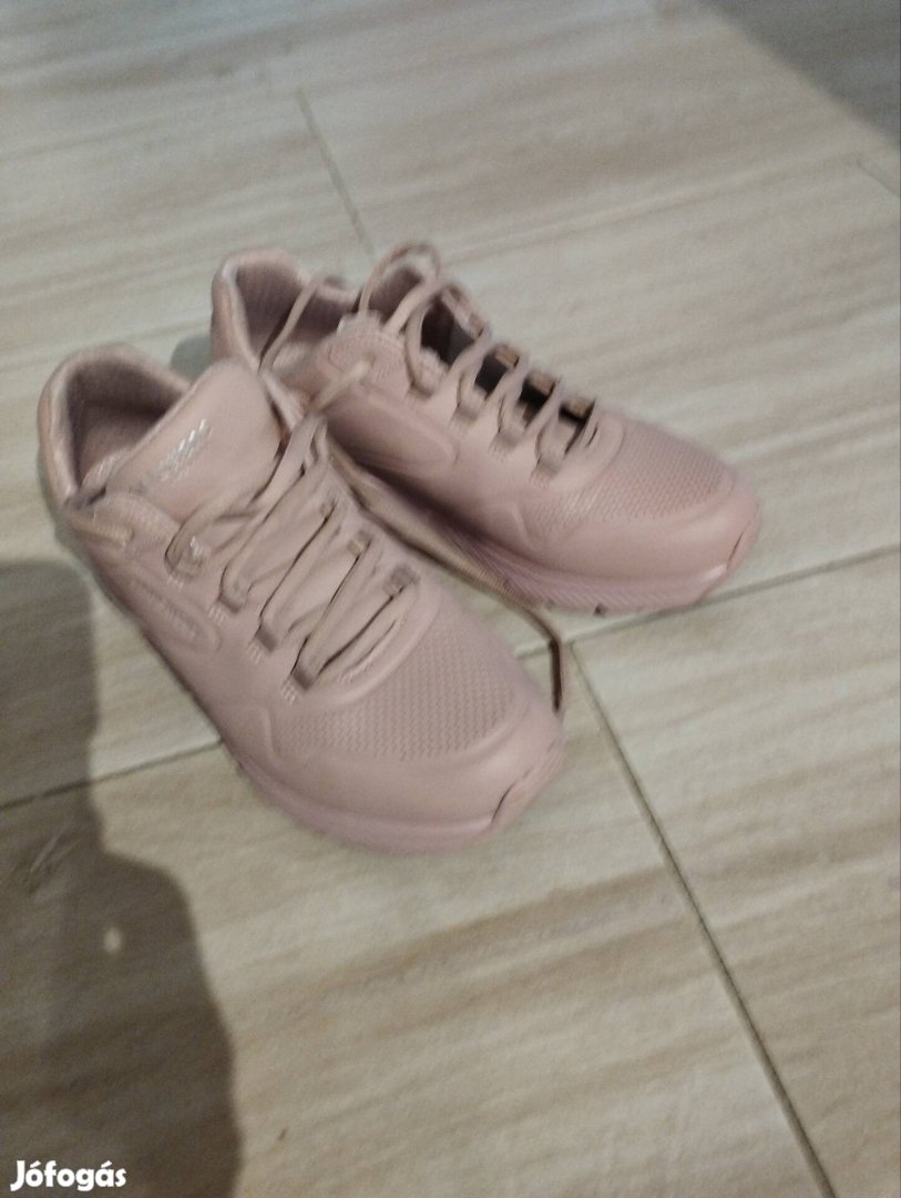 Skechers női cipő 
