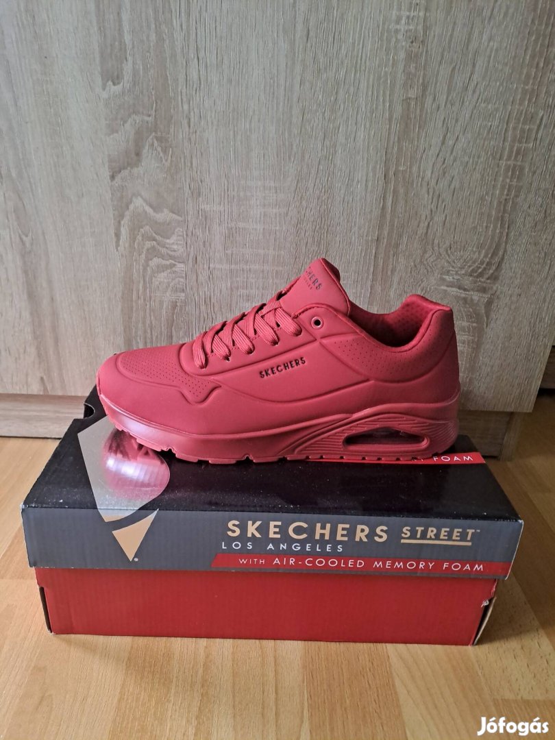 Skechers sportcipő