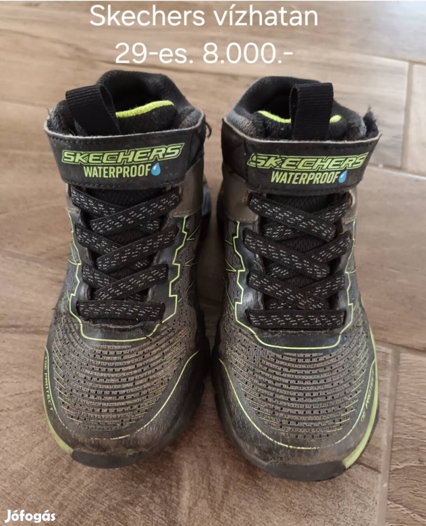 Skechers vízálló cipő 29-es