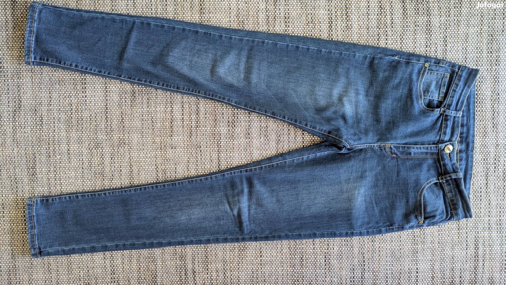 Skinny női koptatott farmer