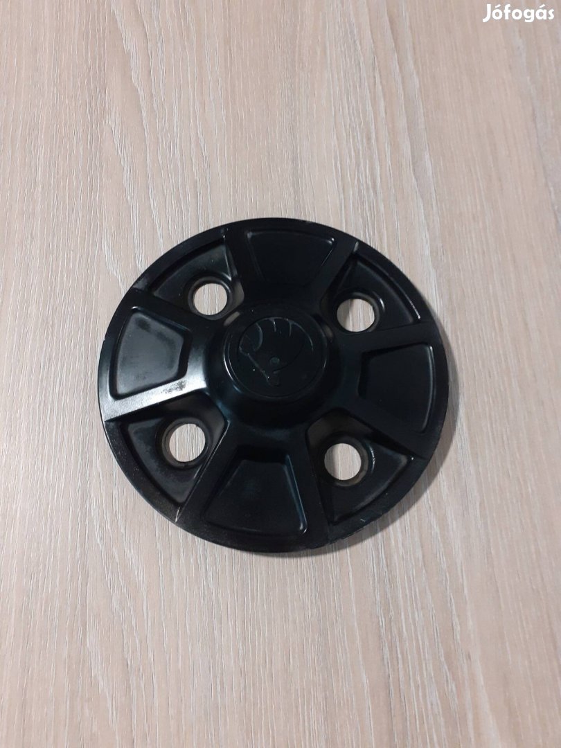 Skoda 105 120 felniközép 