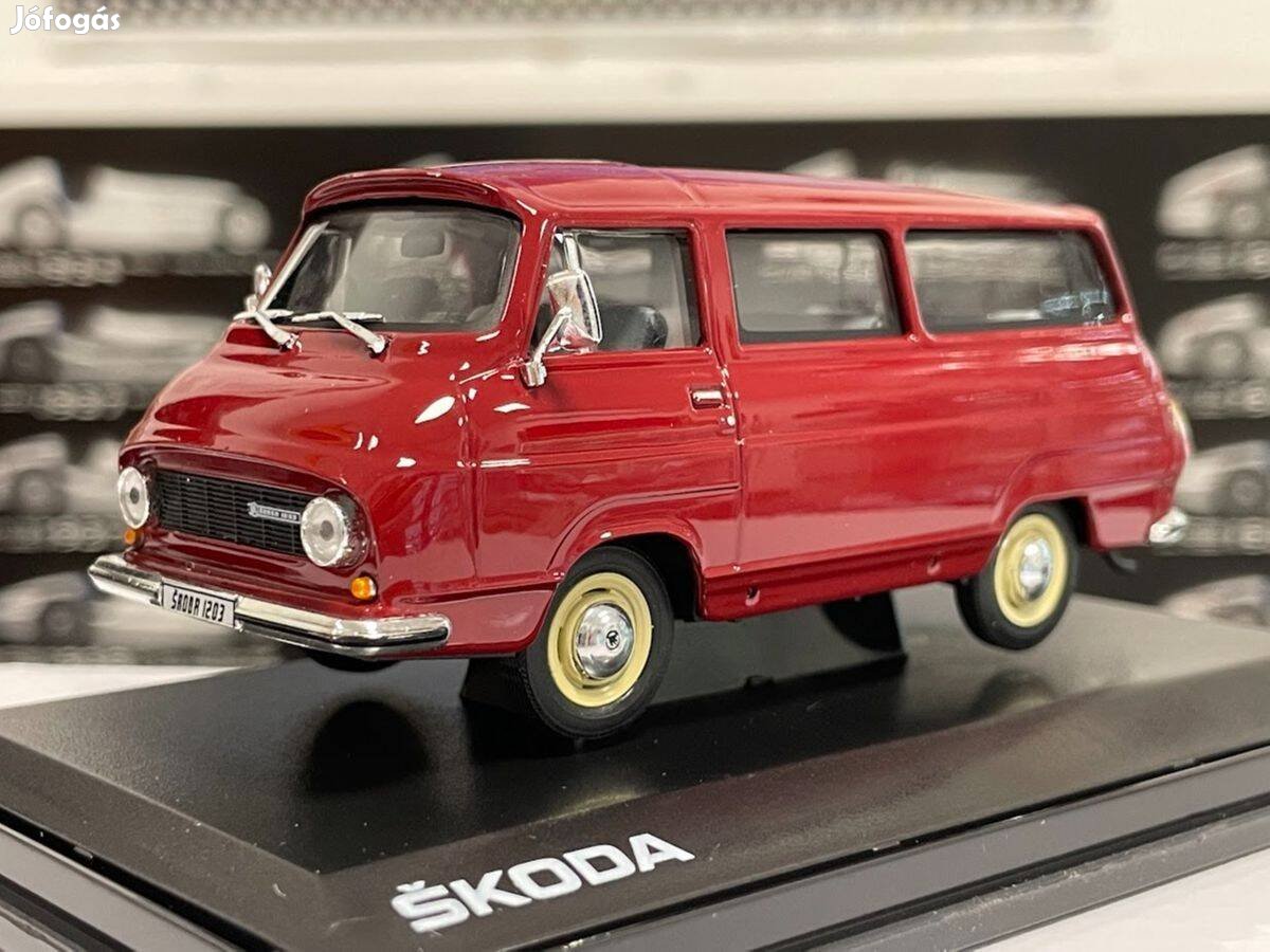 Skoda 1203 Bus 1968 red 1:43 1/43 Abrex