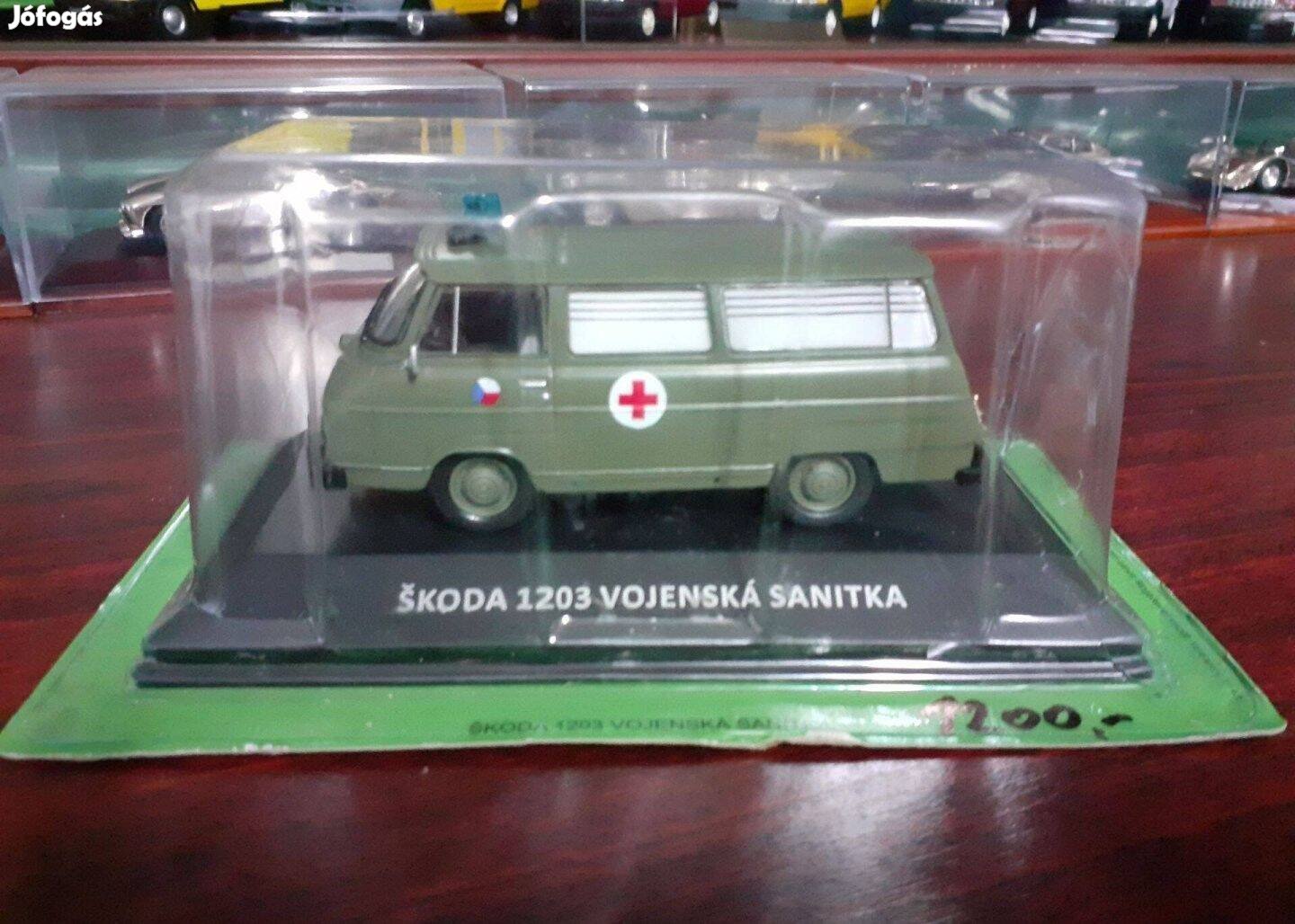 Skoda 1203 Vojenska Sanitka kisauto modell 1/43 Eladó